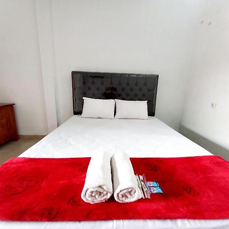 Harmony House Syariah Near Alun Alun Pati Mitra Reddoorz Exterior foto