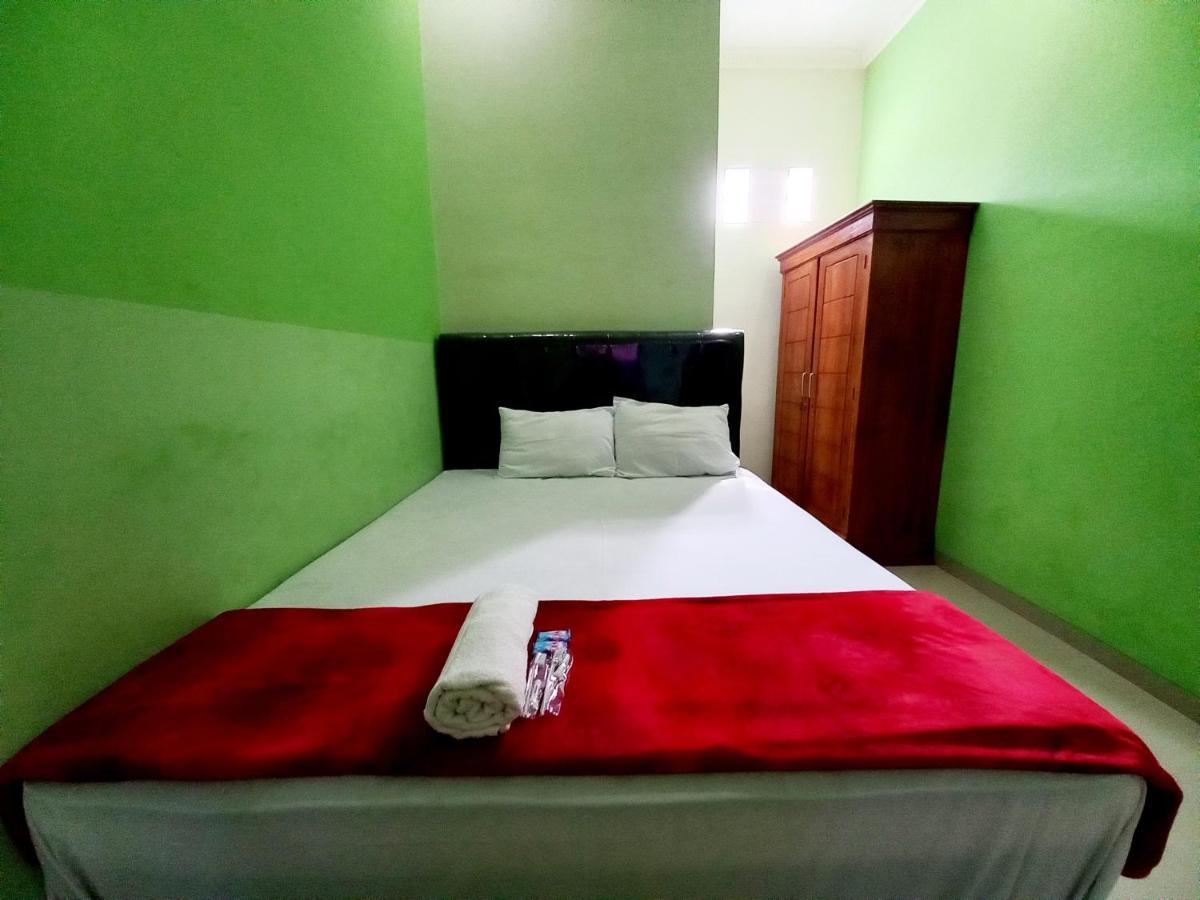 Harmony House Syariah Near Alun Alun Pati Mitra Reddoorz Exterior foto