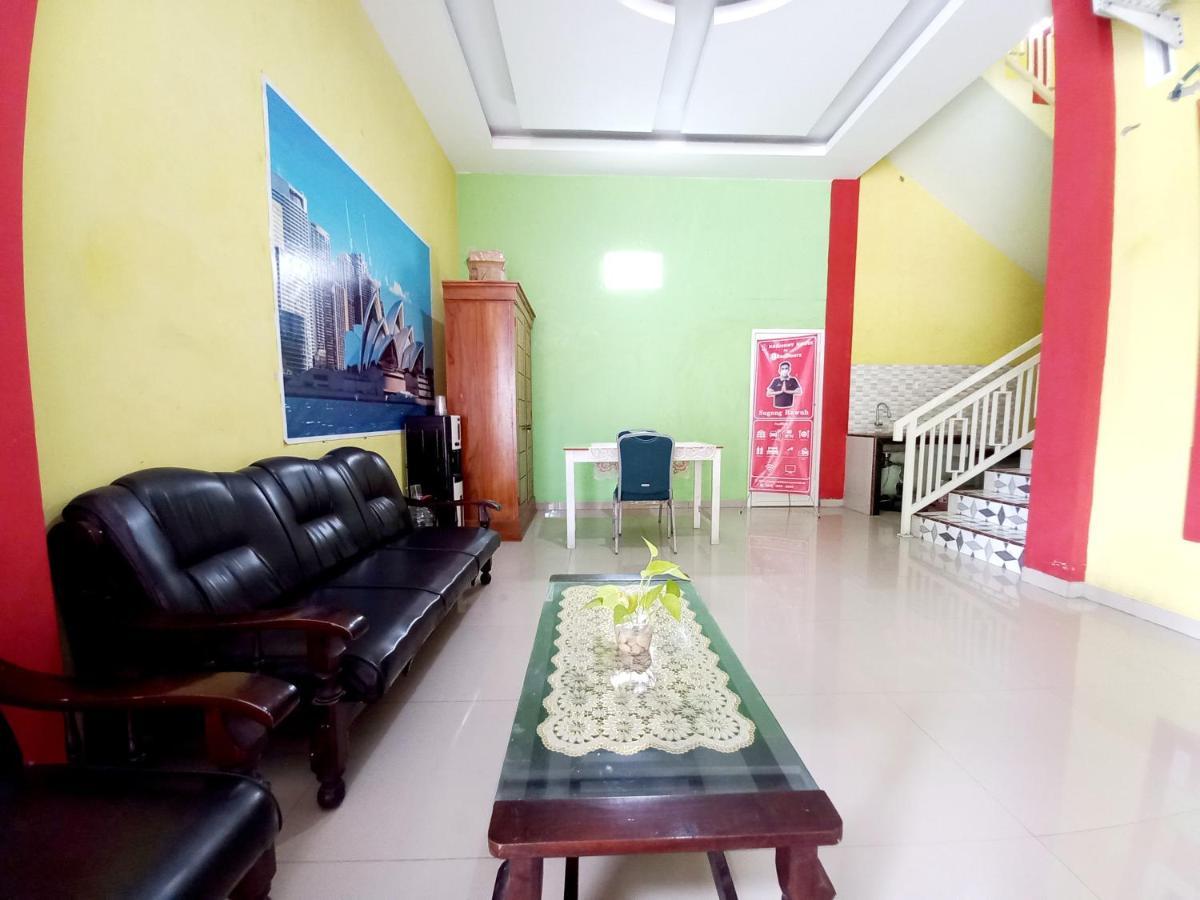 Harmony House Syariah Near Alun Alun Pati Mitra Reddoorz Exterior foto